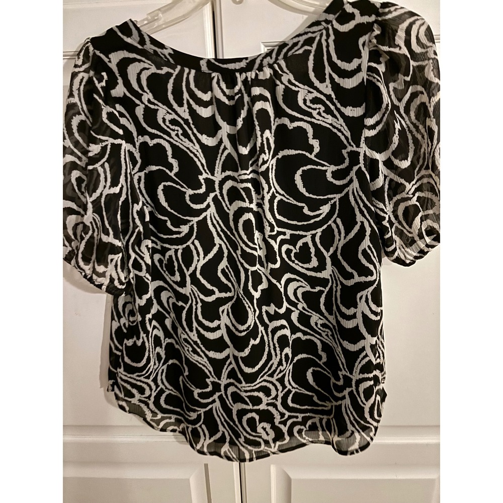 LOFT Black White Abstract Swirl Chiffon V-Neck Blouse Short Sleeve Lined Small - Picture 4 of 6